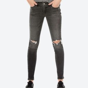 Levi's 711 skinny jeans